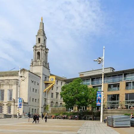 Live In Leeds Millenium Square 酒店